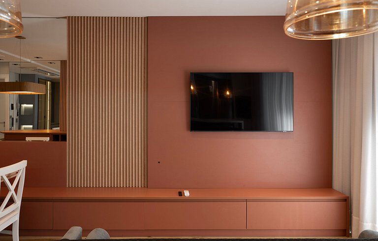 Luxuoso Apto c 2 suites | Prédio Completo
