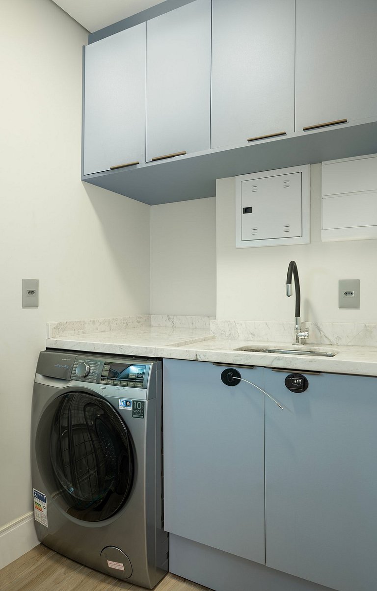 Luxuoso Apto c 2 suites | Prédio Completo