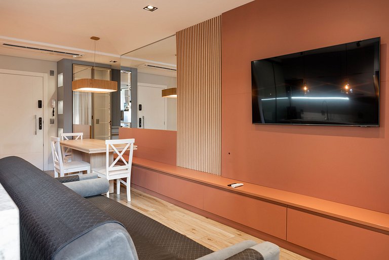 Luxuoso Apto c 2 suites | Prédio Completo