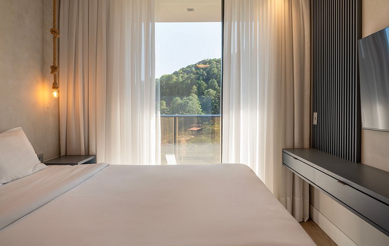 Luxuoso Apto c 2 suites | Prédio Completo