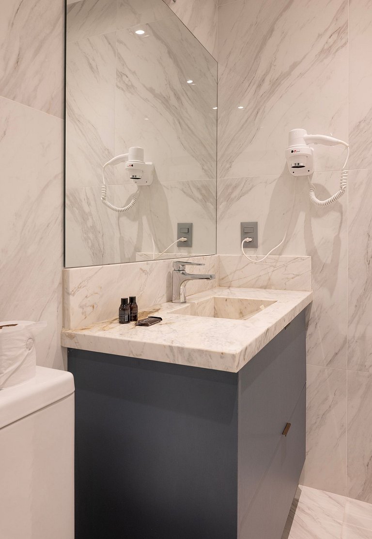 Luxuoso Apto c 2 suites | Prédio Completo