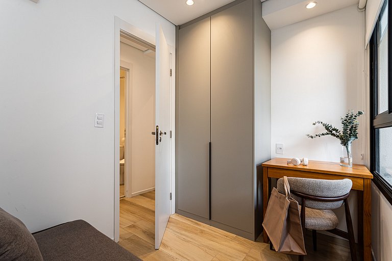 2 Quartos cama queen e varanda | Jd Paulista