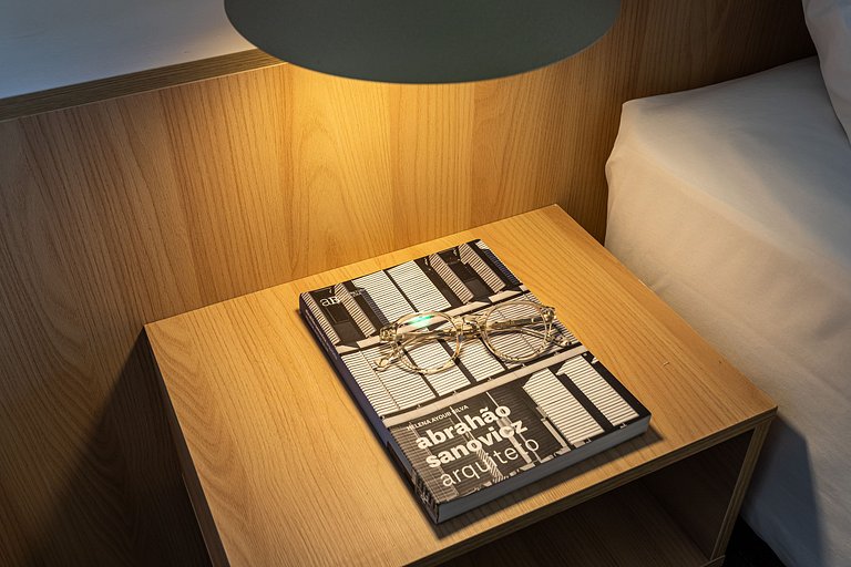 Apê sofisticado varanda, cama queen | Jd Paulista